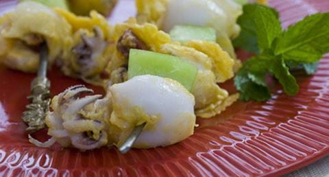 recipe image Espetos de choquinhos em capote com meloa