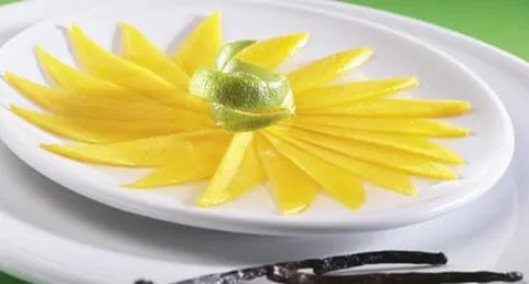 recipe image Fatias de Manga em Calda de Baunilha e Lima