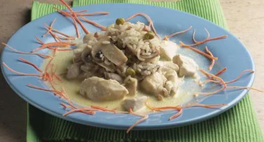 recipe image Frango à Passarinho com Arroz Alegre