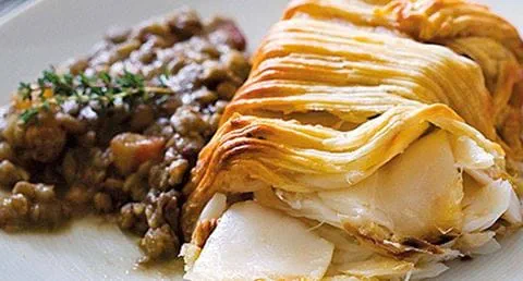 recipe image Lombos de bacalhau em tiras folhadas com guisado de lentilhas e abóbora