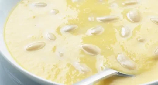 recipe image Sopa de abóbora com feijão branco