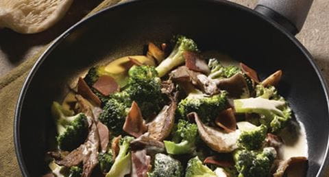 recipe image Brócolos com Pleurotos e Natas