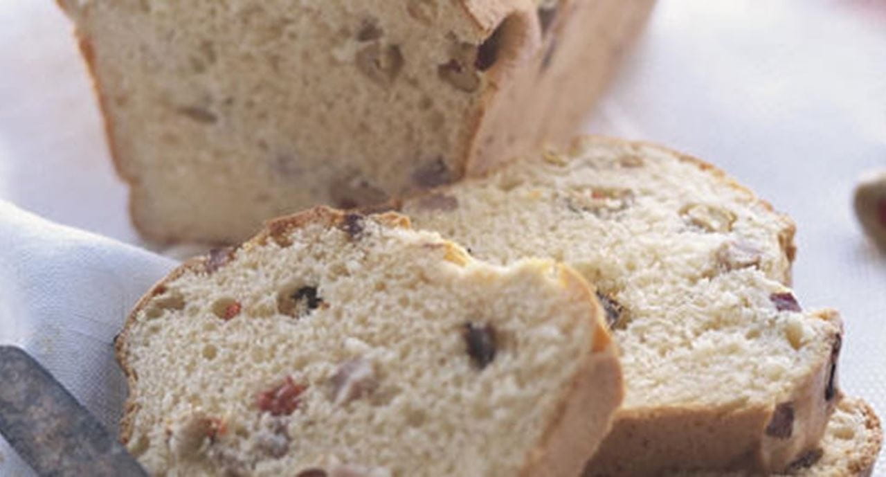 recipe image Pão de Azeitonas e Tomate Seco