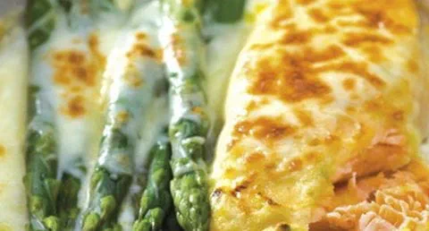 recipe image Lombos de salmão no forno como molho especial de espargos