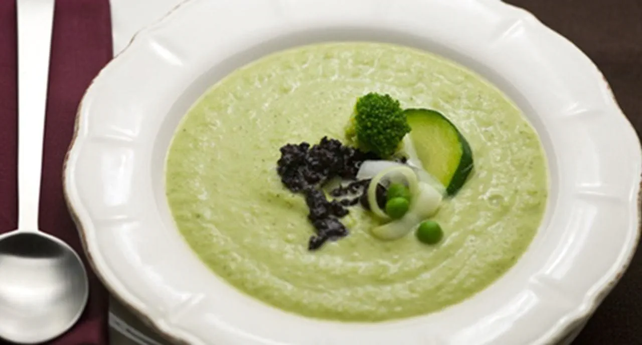 recipe image Sopa de legumes verdes com morcela assada