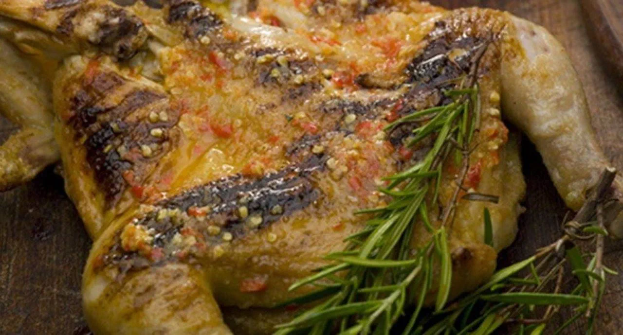 recipe image Frango assado com molho de piripiri