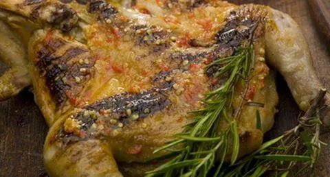 recipe image Frango assado com molho de piripiri