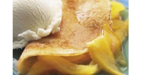 recipe image Panquecas de Tapioca com Manga Flambeada