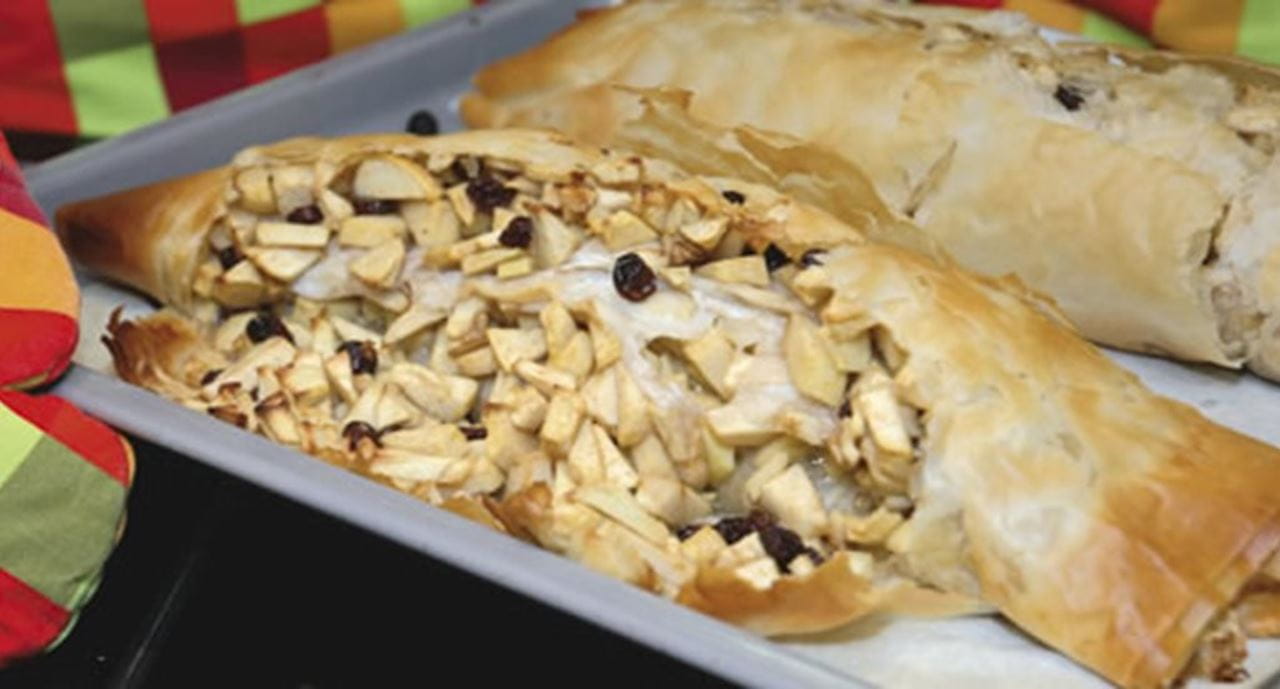 recipe image Strudel de Maçãs com Frutos Secos