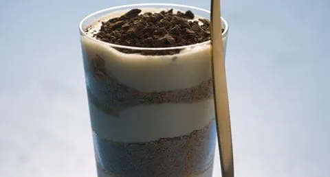 recipe image Taças frescas de mascarpone e iogurte