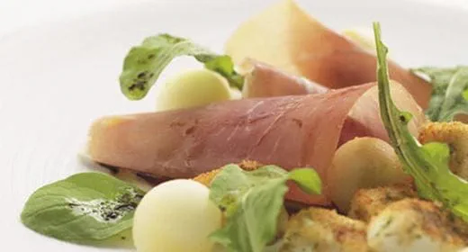 recipe image Carpacio de Presunto com Melão e Croutons de Queijo