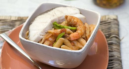 recipe image Tintureira com penne em molho de tomate