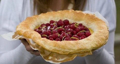 recipe image Tarteletes folhadas com framboesas