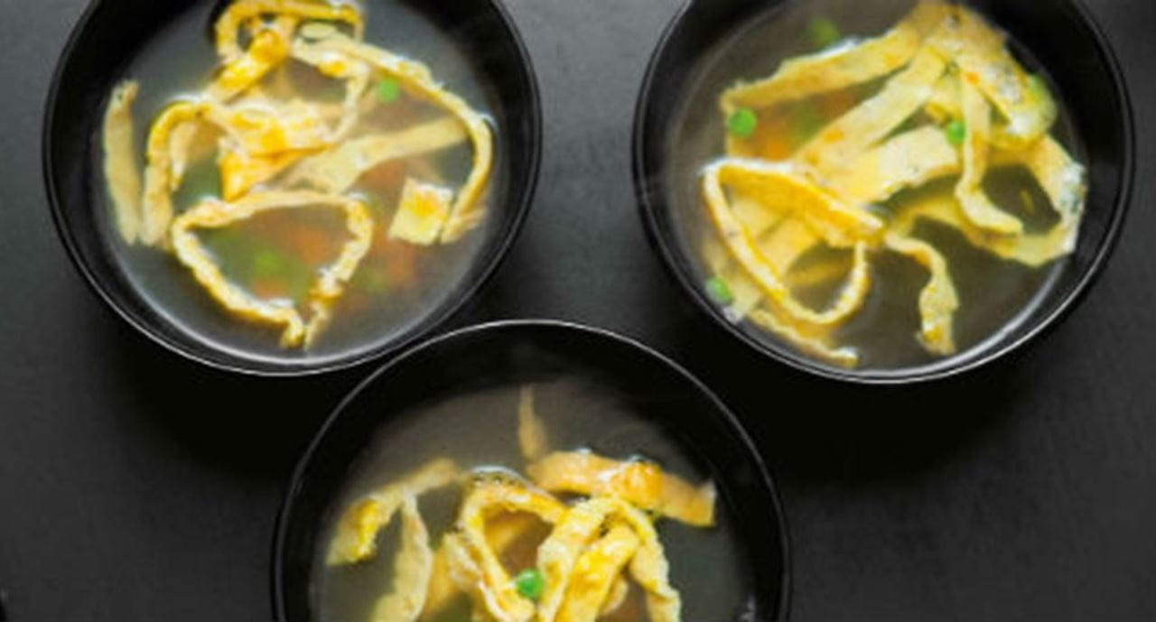 recipe image Creme de couve-flor e courgette com farrapos de frango