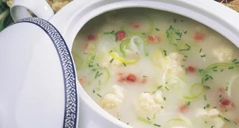 recipe image Sopa de Couve-Flor e Alho Francês