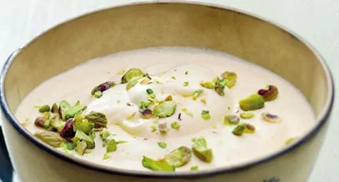 recipe image Mousse de gengibre com pistácios