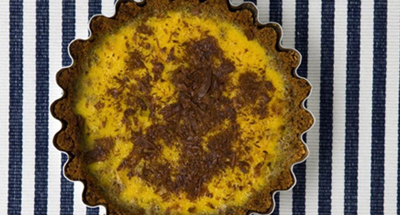 recipe image Tarte de laranja com raspas de chocolate