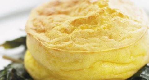 recipe image Soufflé mal cozido de 2 queijos