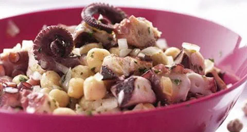 recipe image Salada de Polvo com Grão