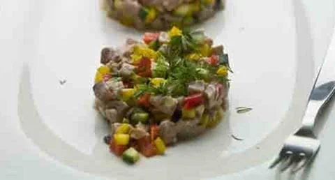 recipe image Tártaro de atum com legumes