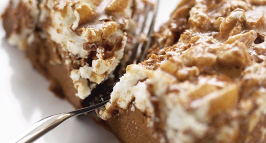 recipe image Pecado de chocolate com suspiros e coco