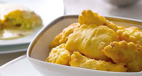 recipe image Azevias de lombarda e requeijão com molho de mostarda