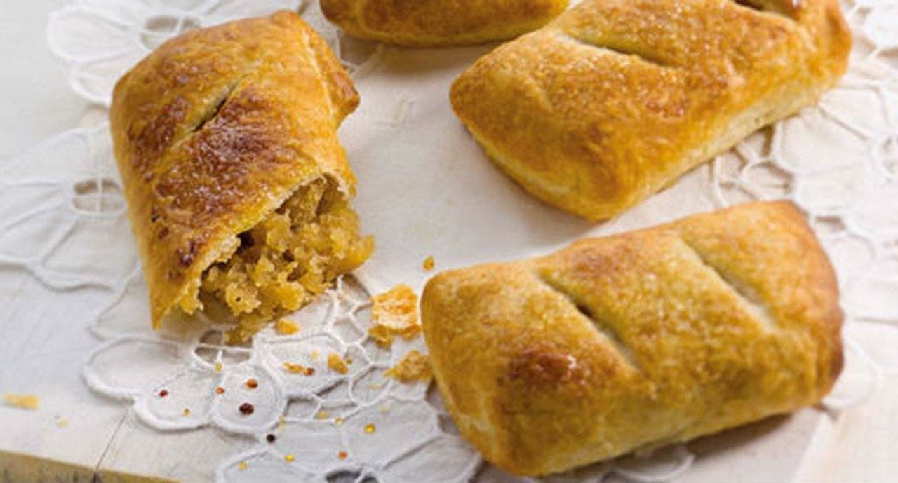 recipe image Travesseiros de amêndoa e maçã reineta