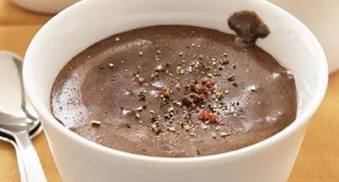 recipe image Mousse de chocolate com figos secos