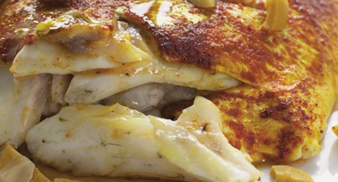 recipe image Dourada aromática com conserva de lima limão