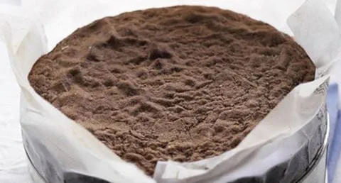 recipe image Bolo de Alfarroba com Chila