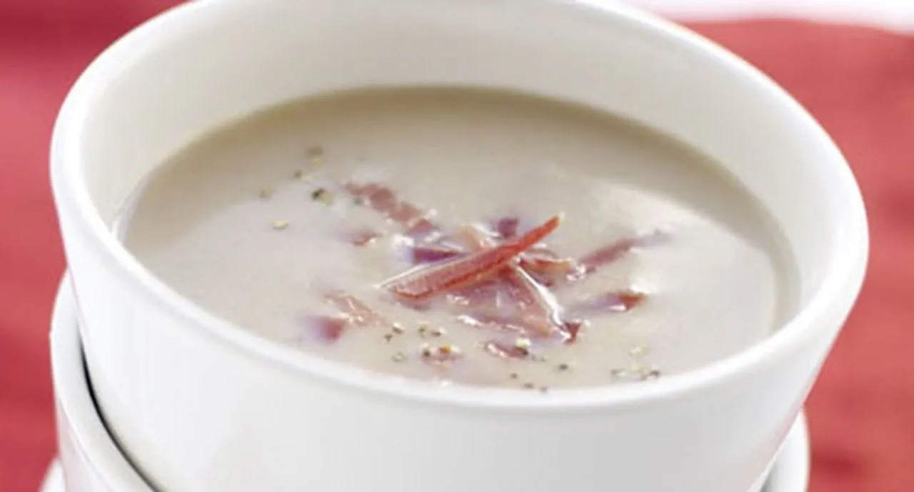 recipe image Aveludado de cogumelos com castanhas e presunto