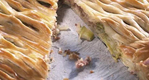 recipe image Tarte Folhada de Presunto e Espargos