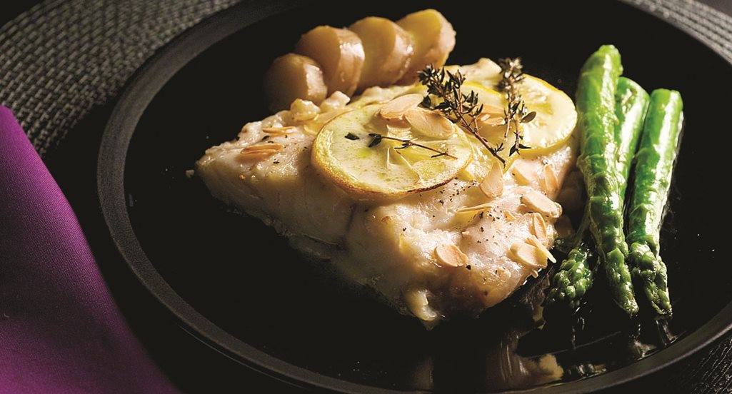 recipe image Lombos de garoupa com natas e amêndoas