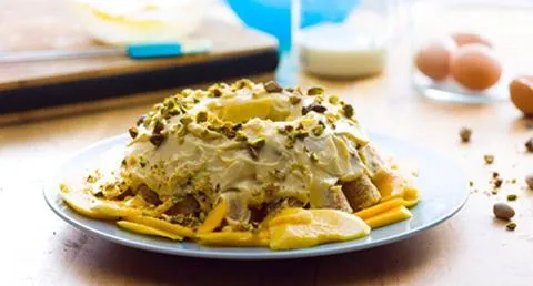 recipe image Bolo de coco com pistacio e manga