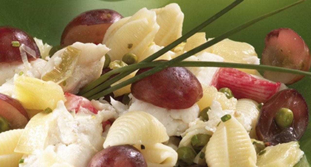 recipe image Salada morna do mar com frutas e massa