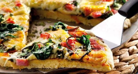 recipe image Pizza de fiambre com espinafres vermelhos