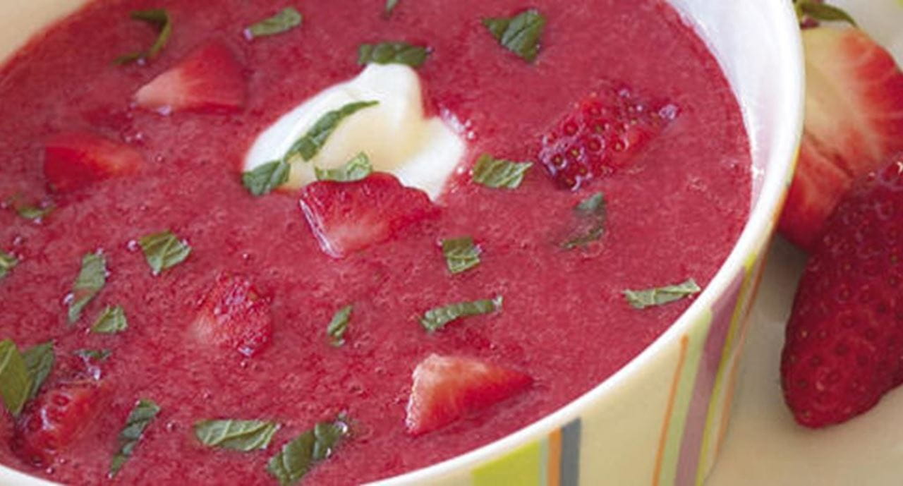 recipe image Creme de Morangos com Hortelã e Queijo