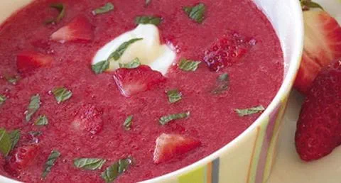 recipe image Creme de Morangos com Hortelã e Queijo