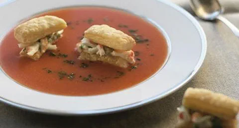 recipe image Mil Folhas de Caranguejo em Suco de Tomate