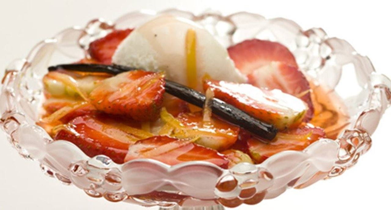 recipe image Morangos em calda de baunilha
