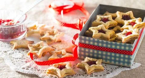 recipe image Estrelas de Amêndoa e Gengibre