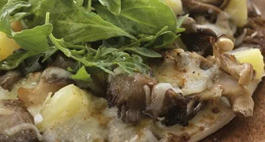 recipe image Pizza de Cogumelos com Ananás e Rúcula