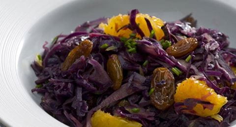 recipe image Salada de couve roxa com laranja