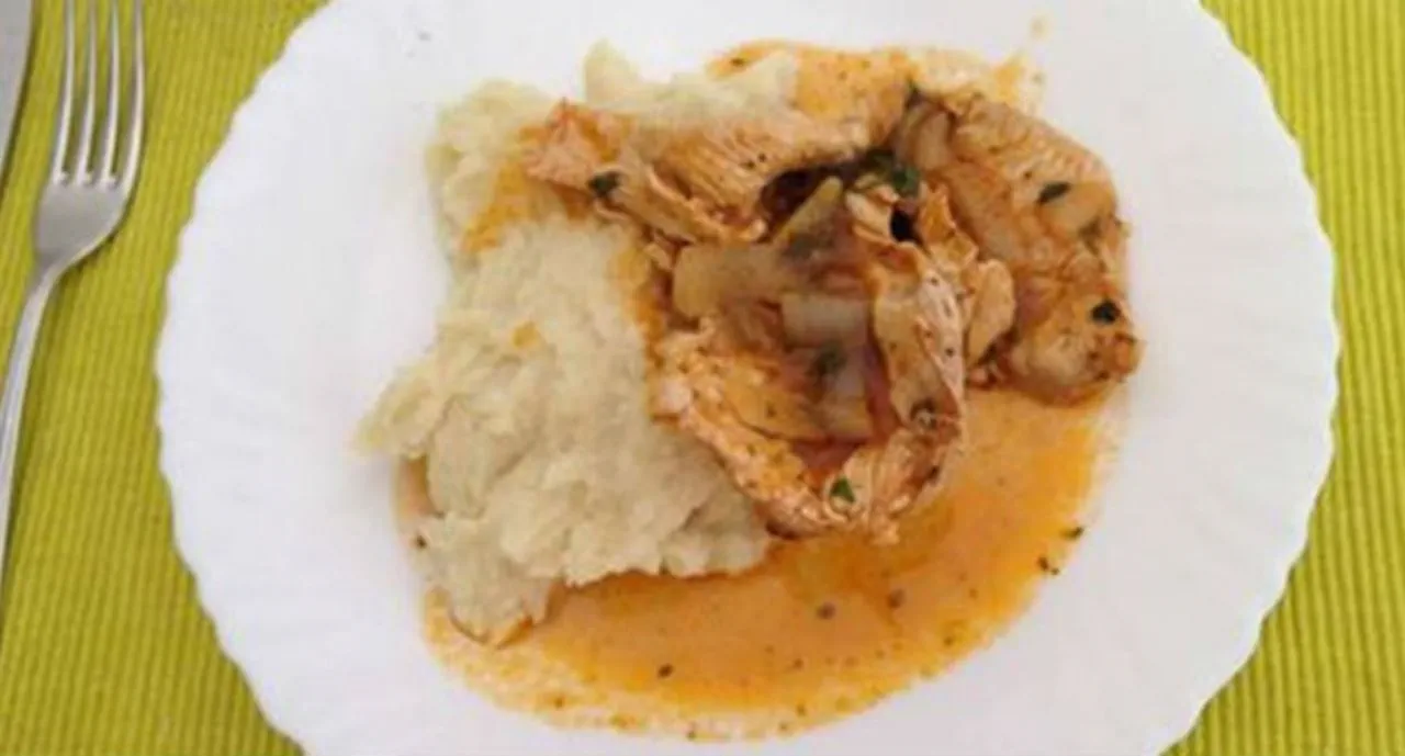 recipe image Cebolada de Frango com Puré de Batata