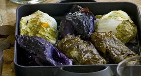 recipe image Tamboril em folha de videira com abóbora assada e vinho verde