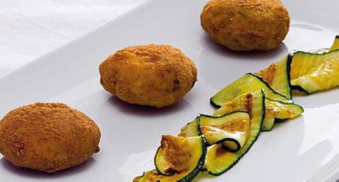 recipe image Creme de manga, kefta de frango e legumes braseados