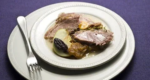 recipe image Lombo de porco com maçã reineta e ameixas secas