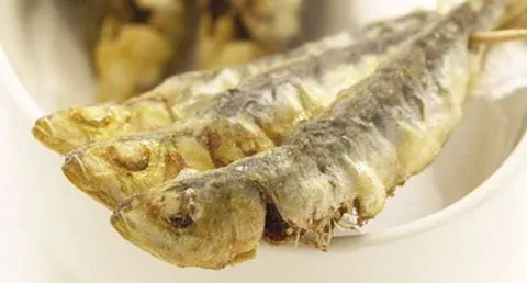 recipe image Petingas fritas com migas de coentros