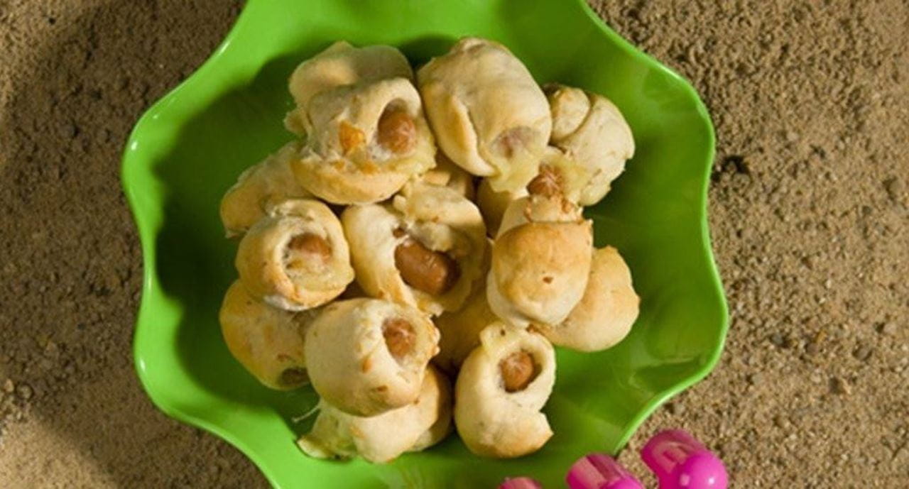 recipe image Pãezinhos com mini salsichas
