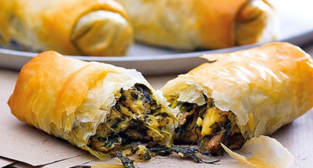 recipe image Trouxas crocantes de alheira de bacalhau com grelos